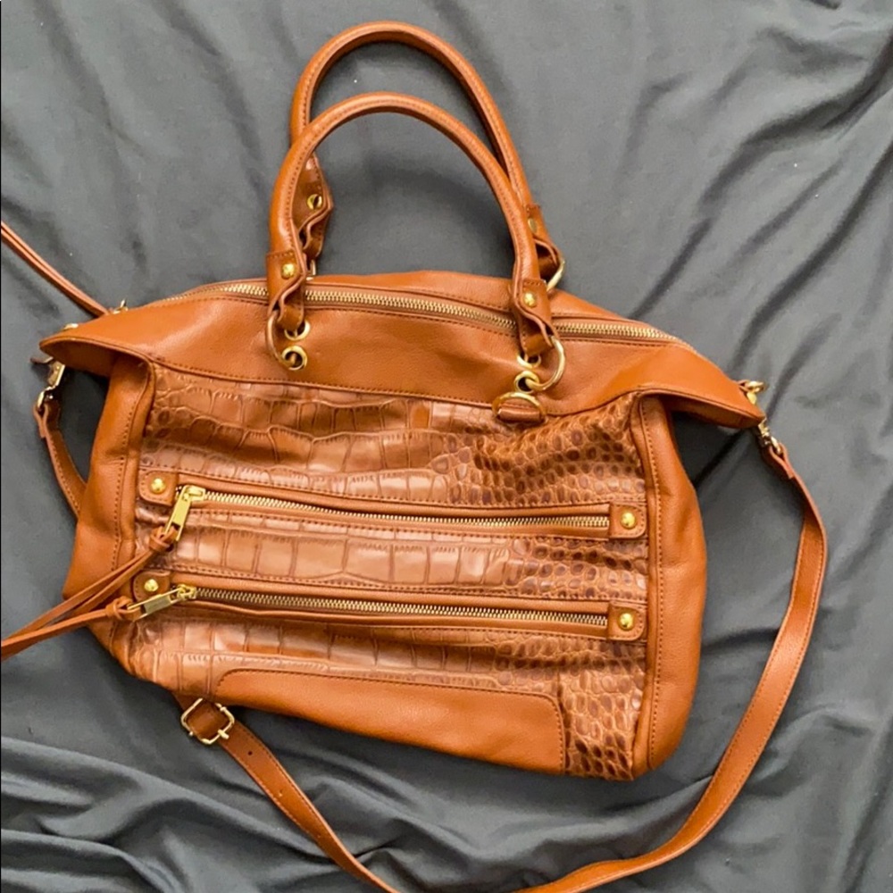 Jessica Simpson handbag